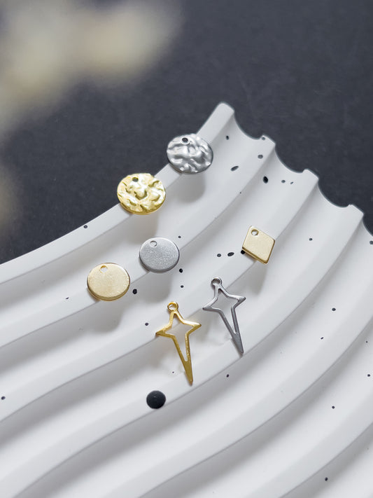 Base Col ✦ MIX&MATCH Silver Platelet Pendants