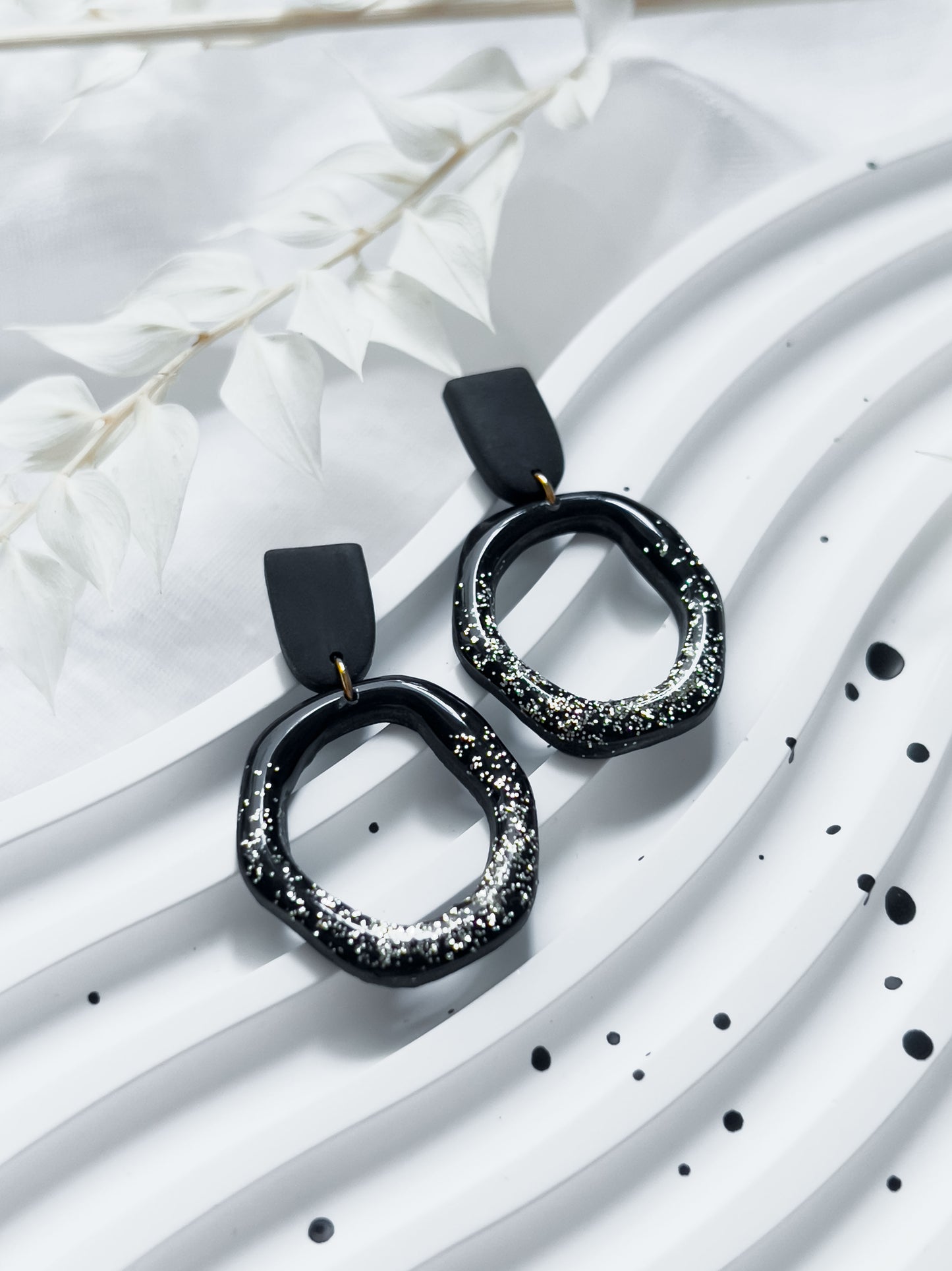 Base Col ✦ BELLE Earrings