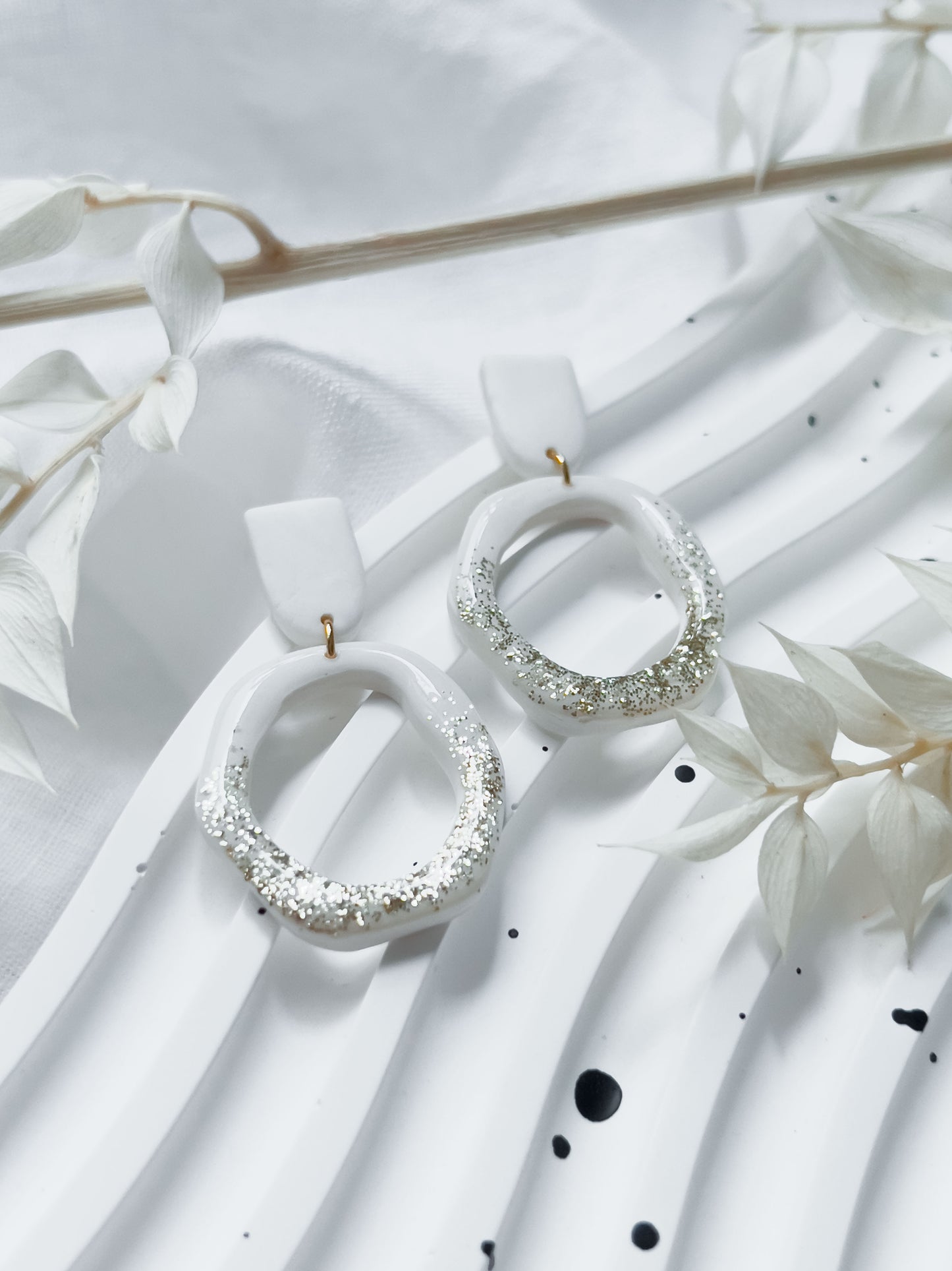 Base Col ✦ BELLE Earrings