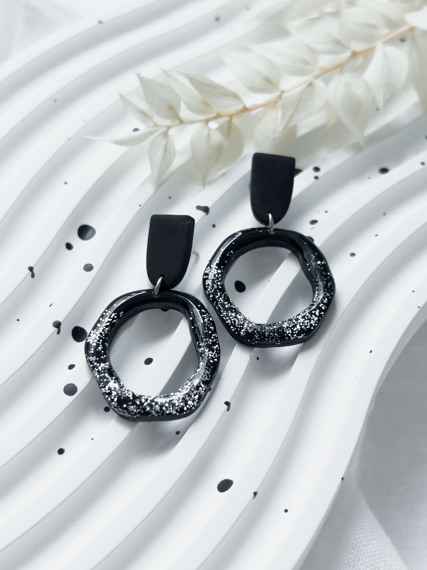 Base Col ✦ BELLE Earrings