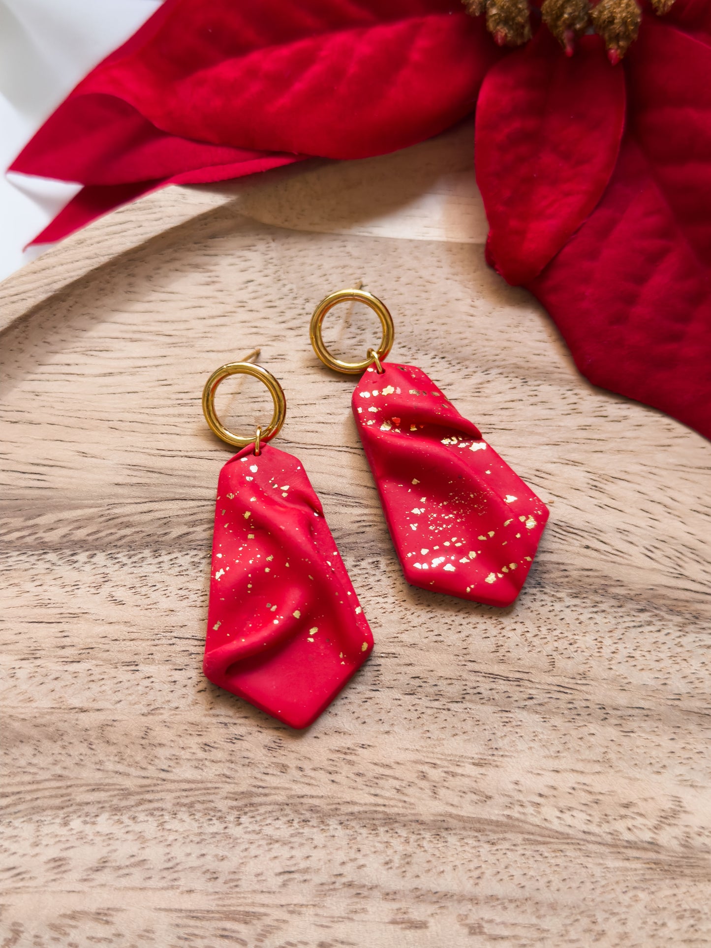 Col A ✦ Rote Falten Ohrringe