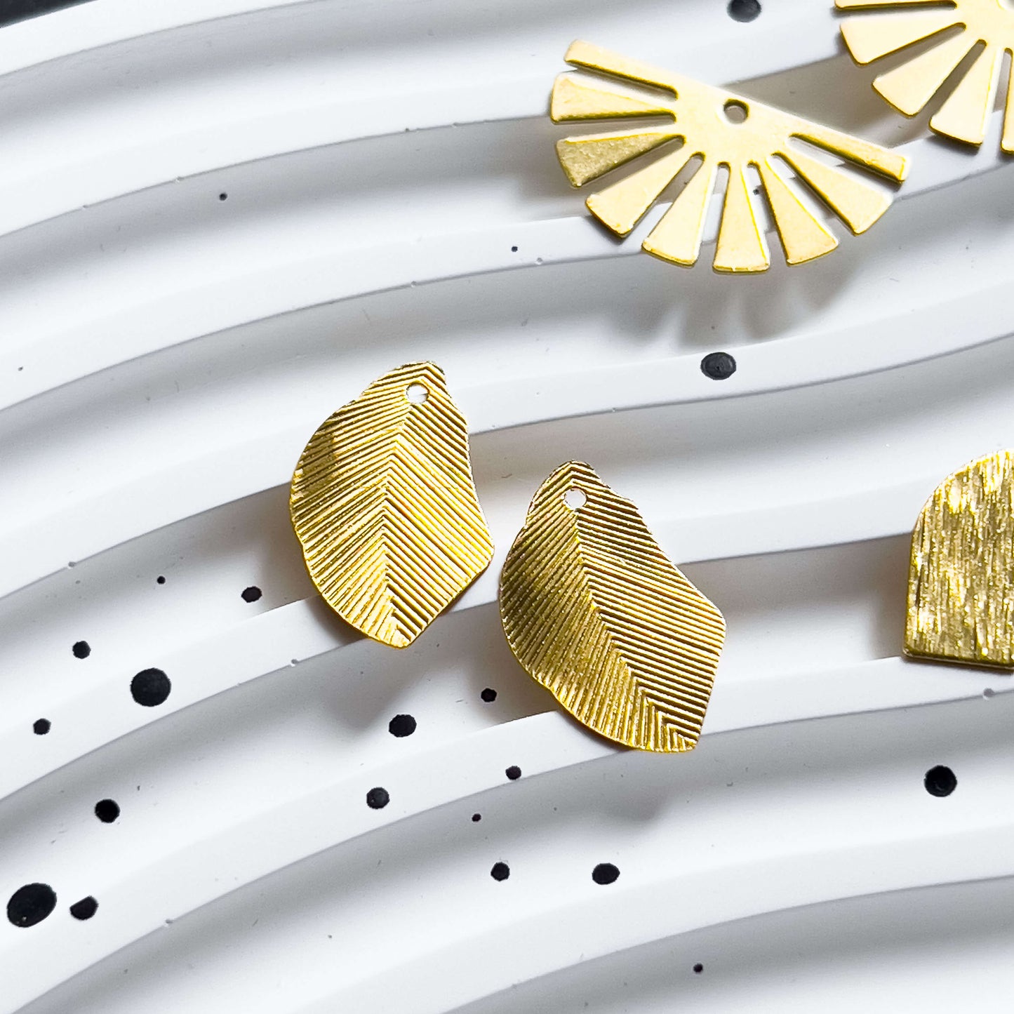 Base Col ✦ MIX&MATCH Brass Pendants