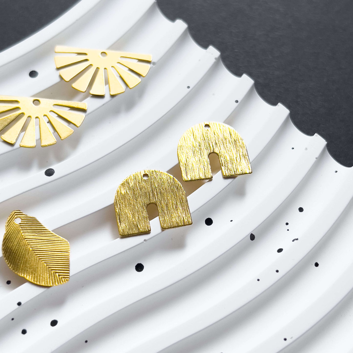 Base Col ✦ MIX&MATCH Brass Pendants