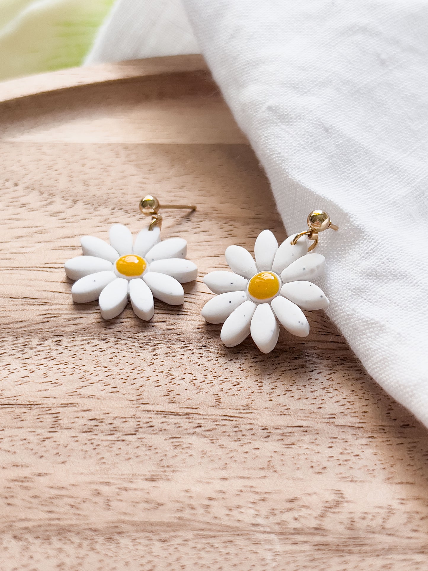Col J ✦ Gänseblümchen Ohrringe
