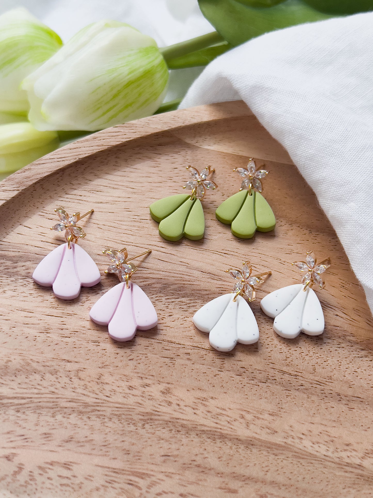 Col J ✦ Pastellige Ohrringe mit Zirkonia Blume