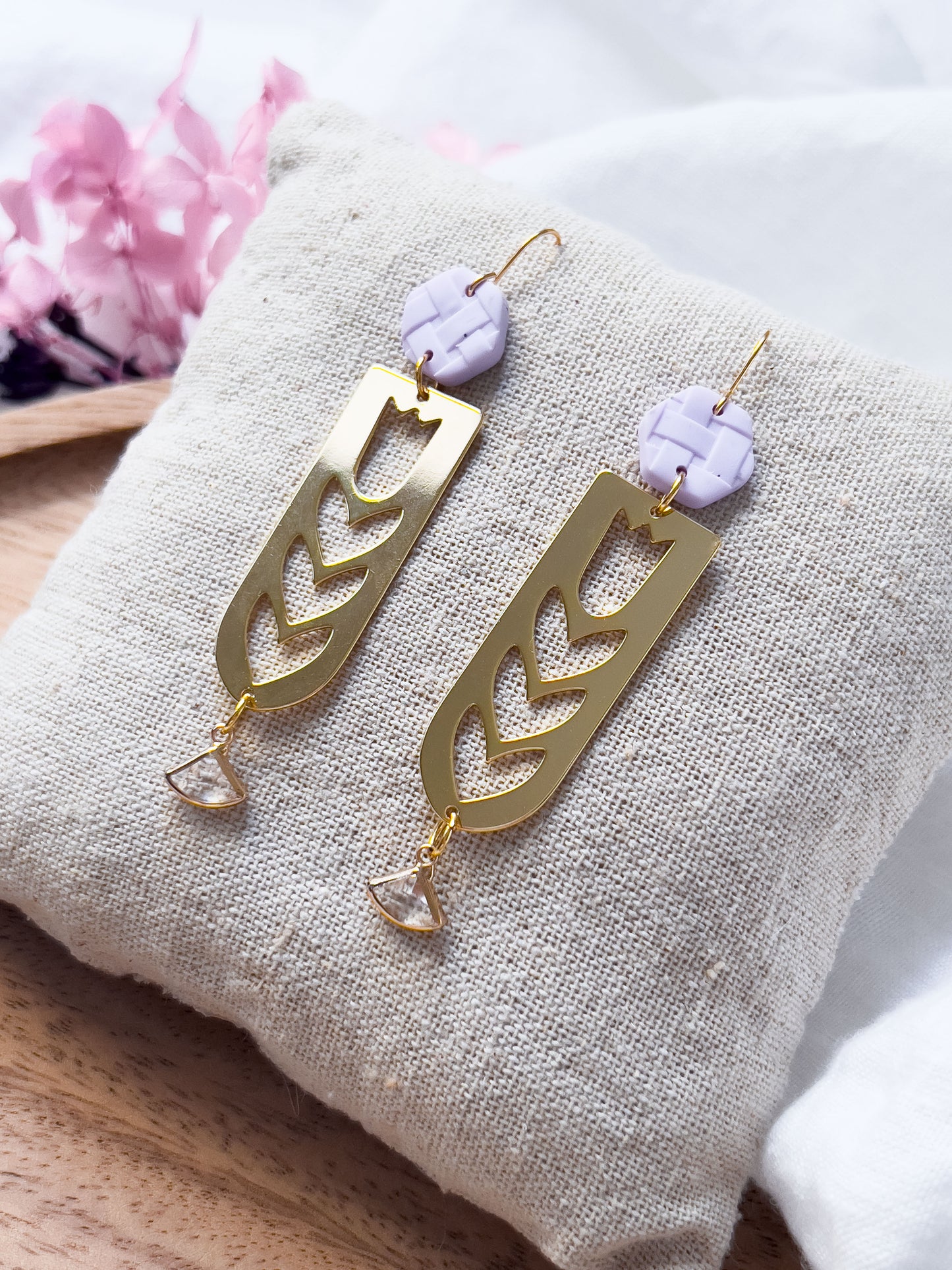 Col J ✦ Große lilac Blumen Ohrringe