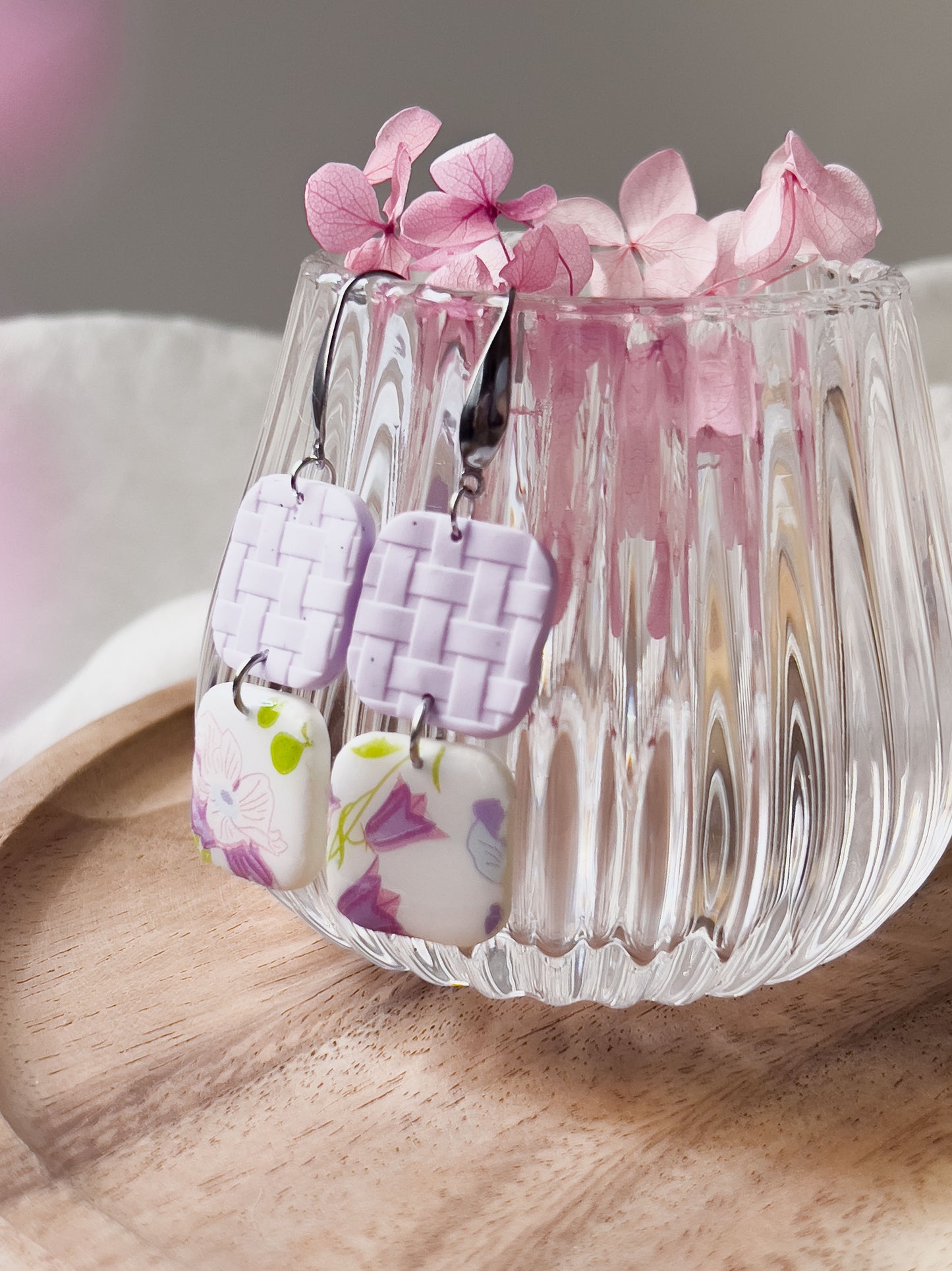 Col J ✦ Zweiteilige lilac Blumen Ohrringe