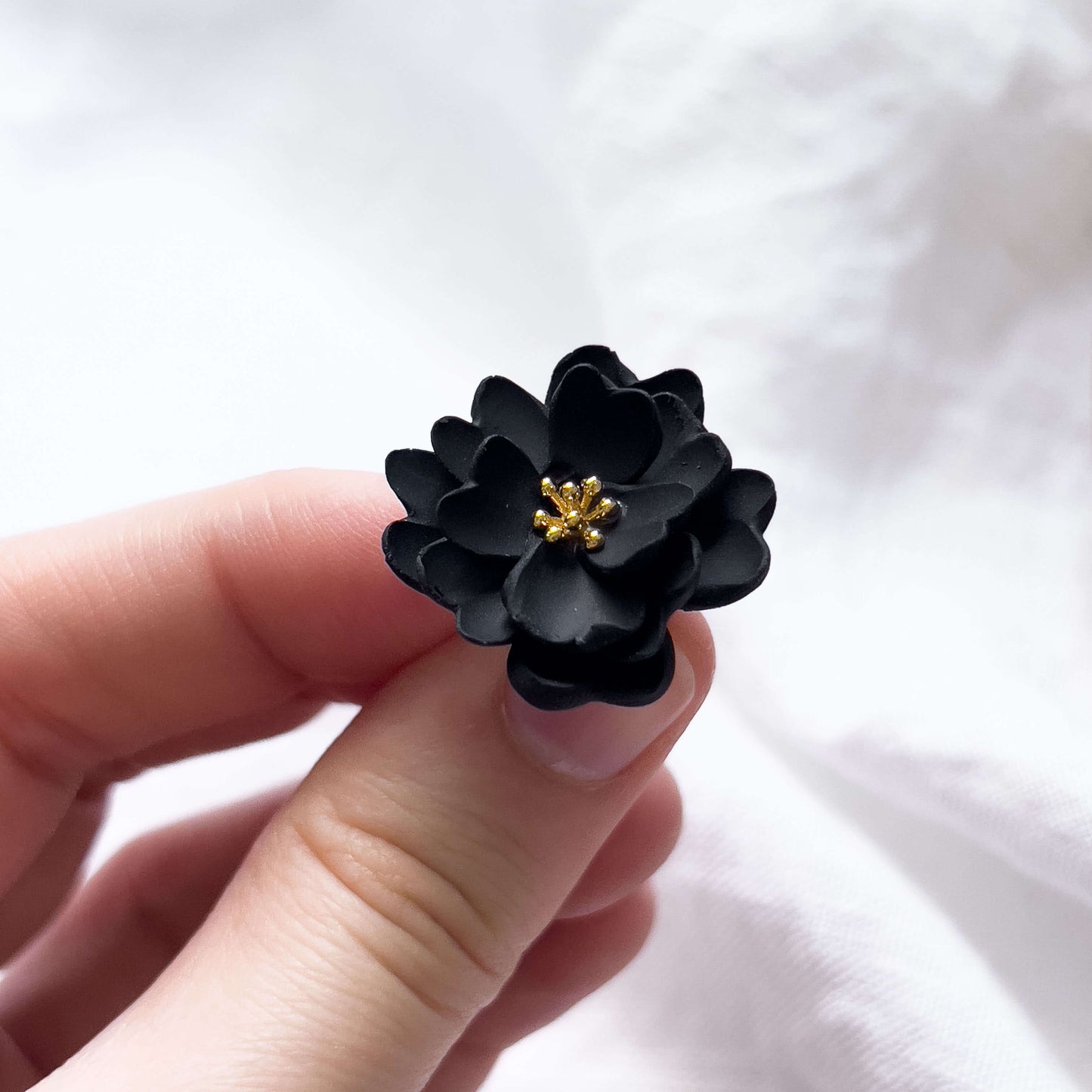 Base Col ⦠HANA Earstuds