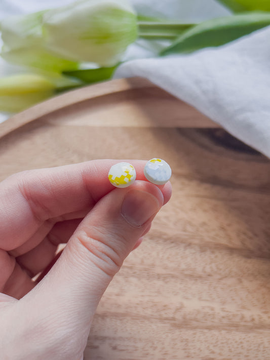 Col J ✦ Pastell-karierte Ohrstecker