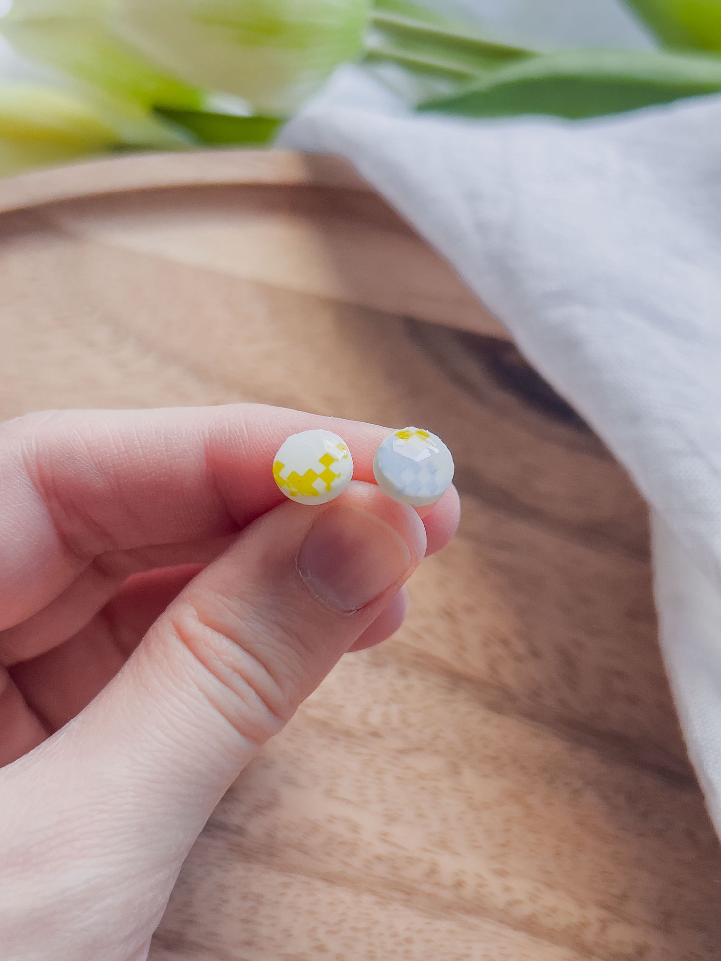 Col J ✦ Pastell-karierte Ohrstecker