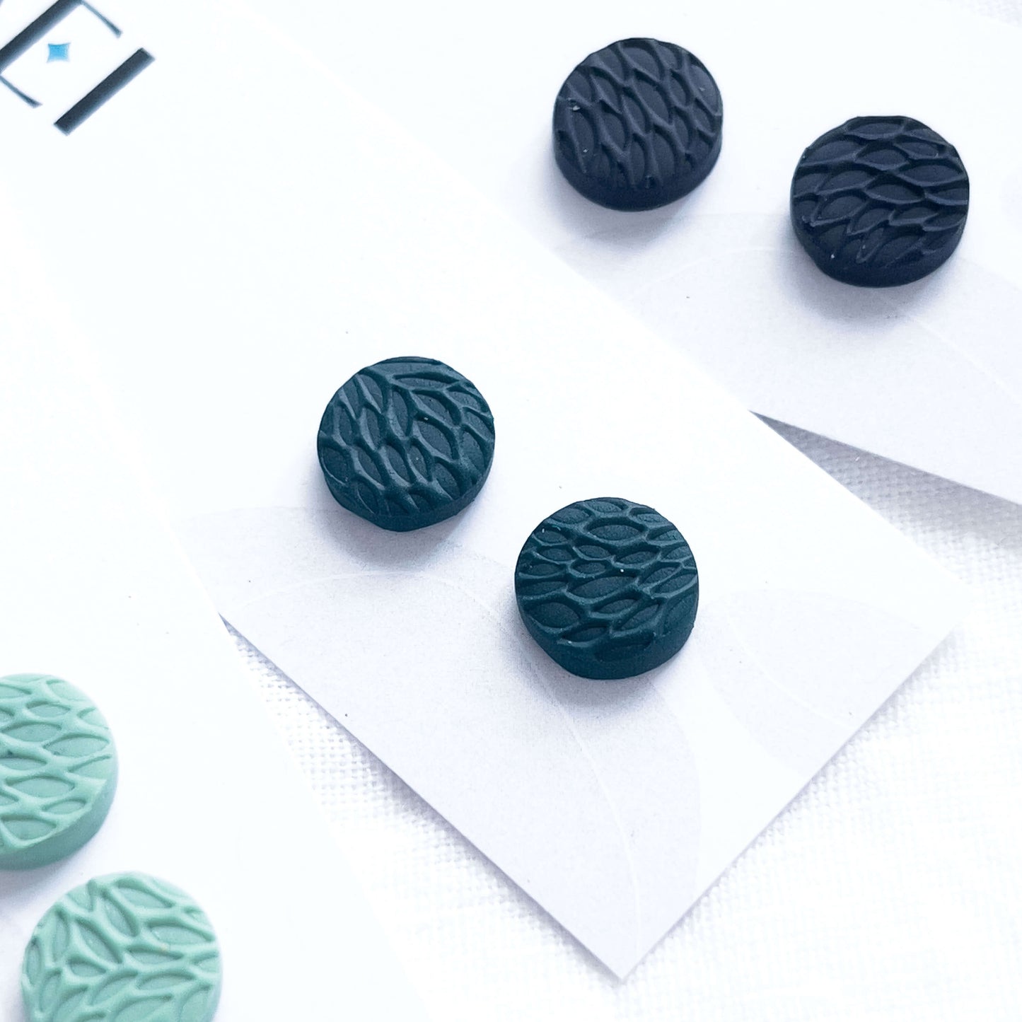 Base Col ✦ ZOË Earstuds