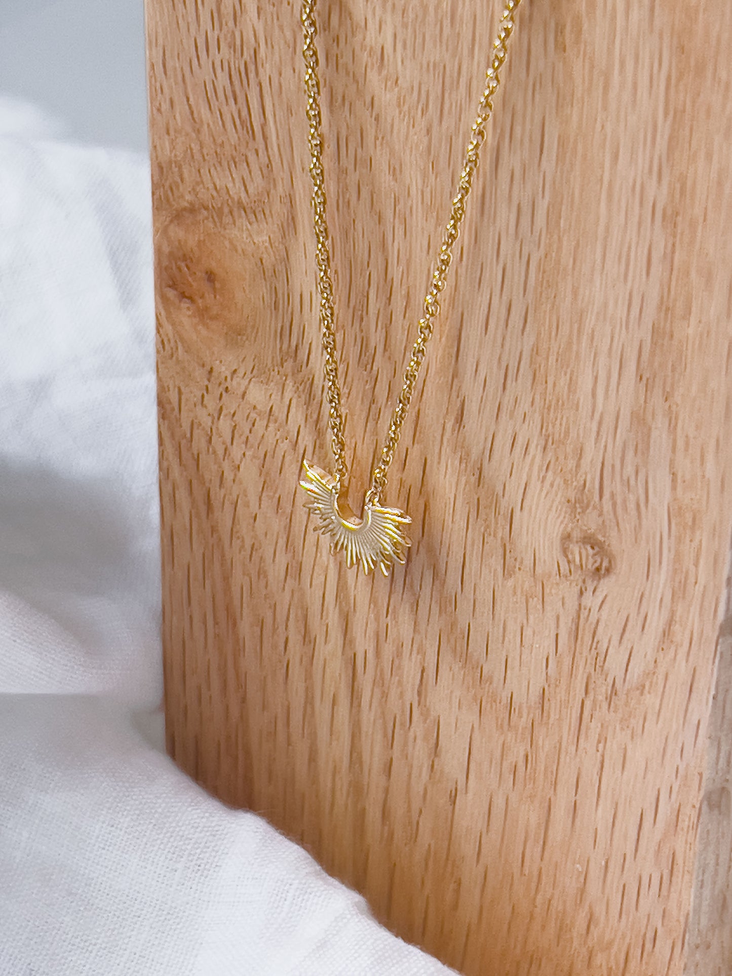 Col J ✦ Sonnen Halskette