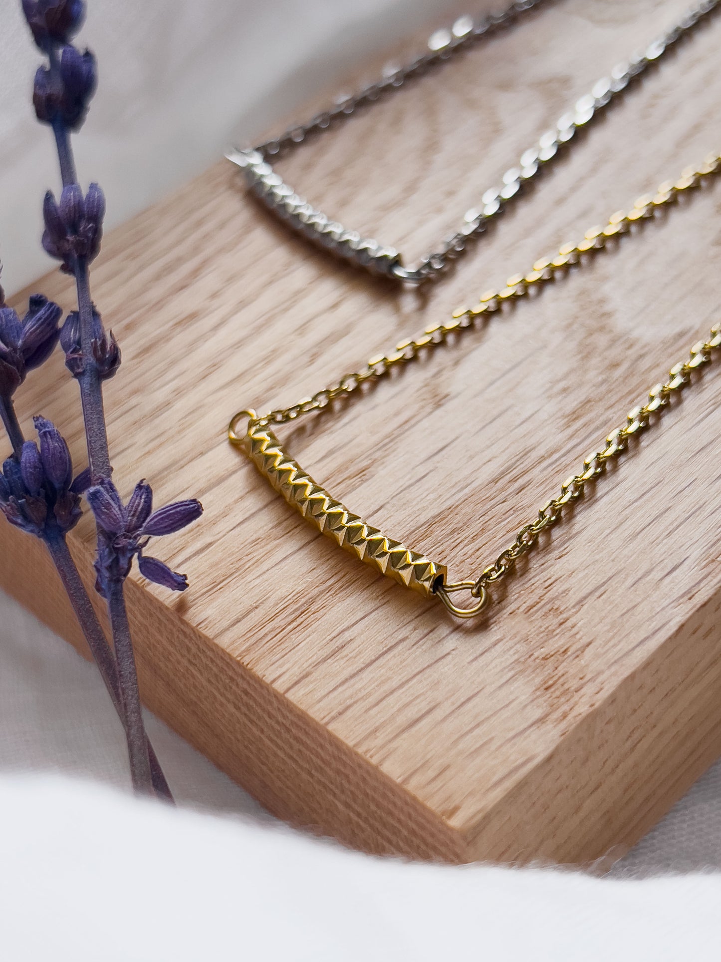 Col J ✦ Facettierte Halskette