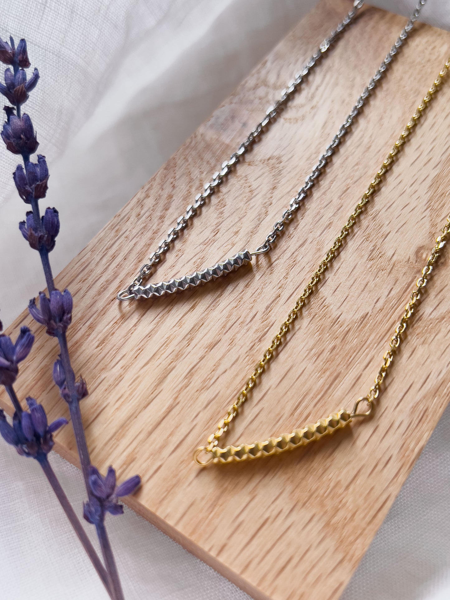 Col J ✦ Facettierte Halskette