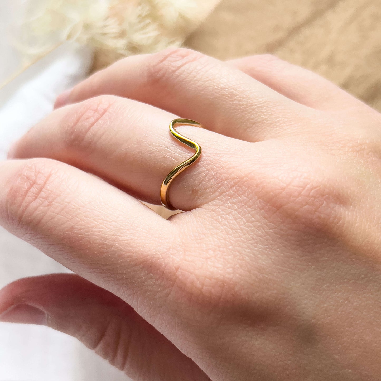 Base Col ✦ WAVE Ring