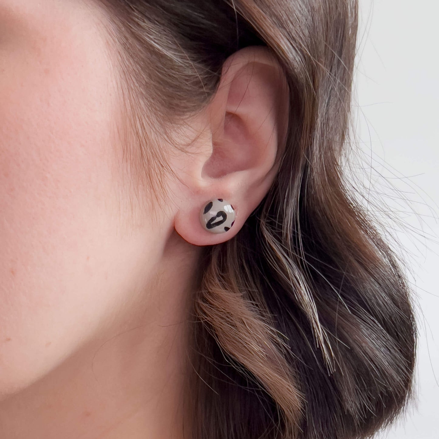 Base Col ✦ LEO Earstuds