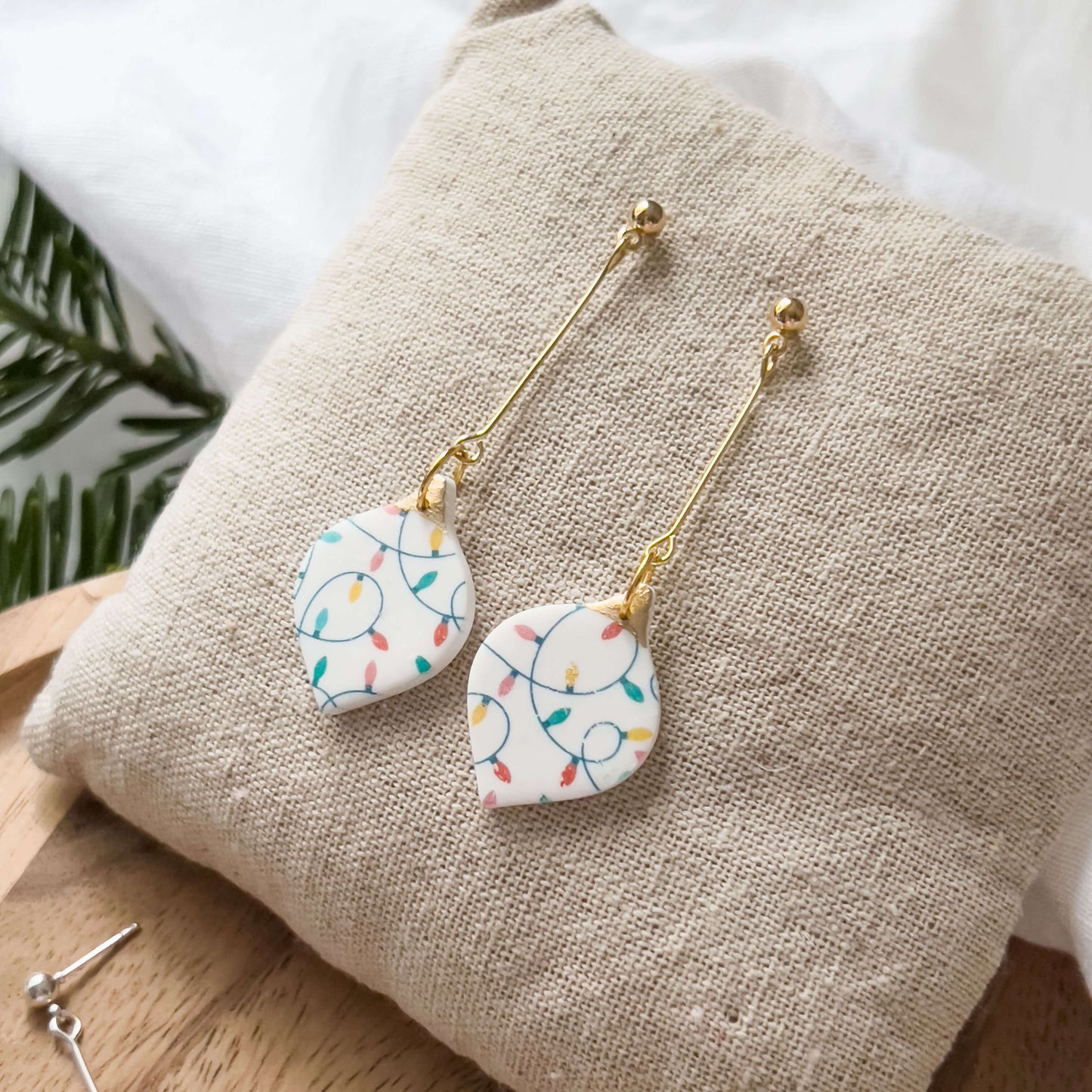 Col E ✦ Festliche lange Ornament Ohrringe