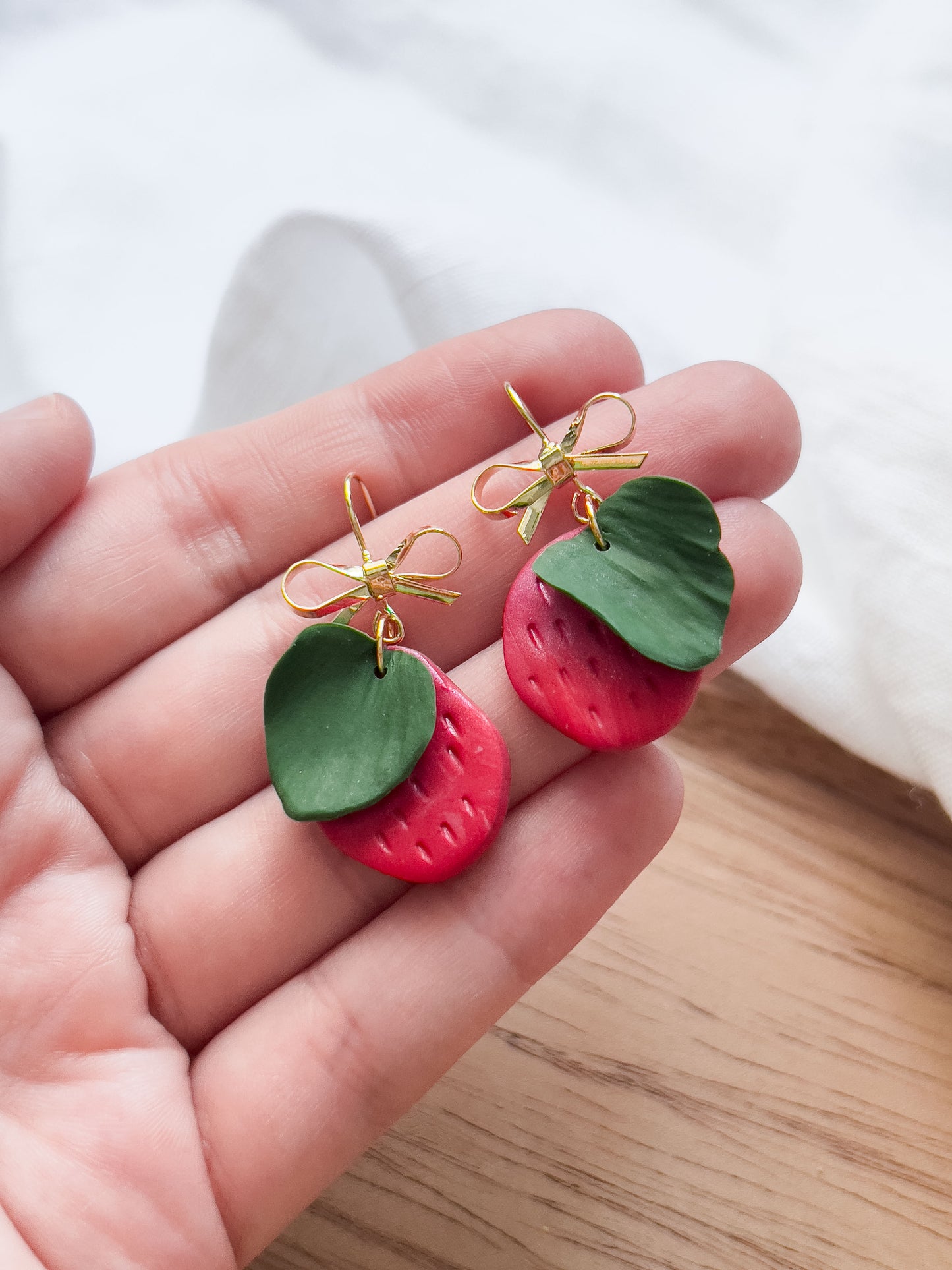 Col K ✦ Erdbeeren Ohrringe