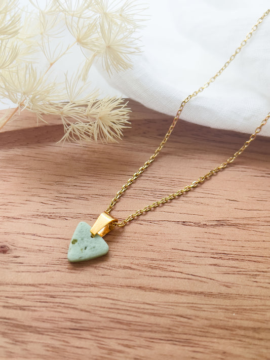 Col K ✦ Hell-mintfarbene Halskette