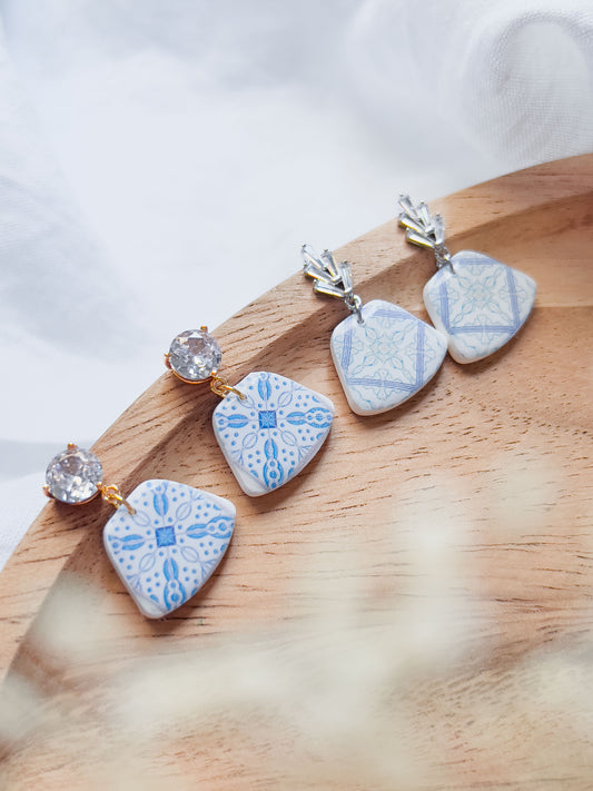 Col K ✦ Griechische elegante Ohrringe