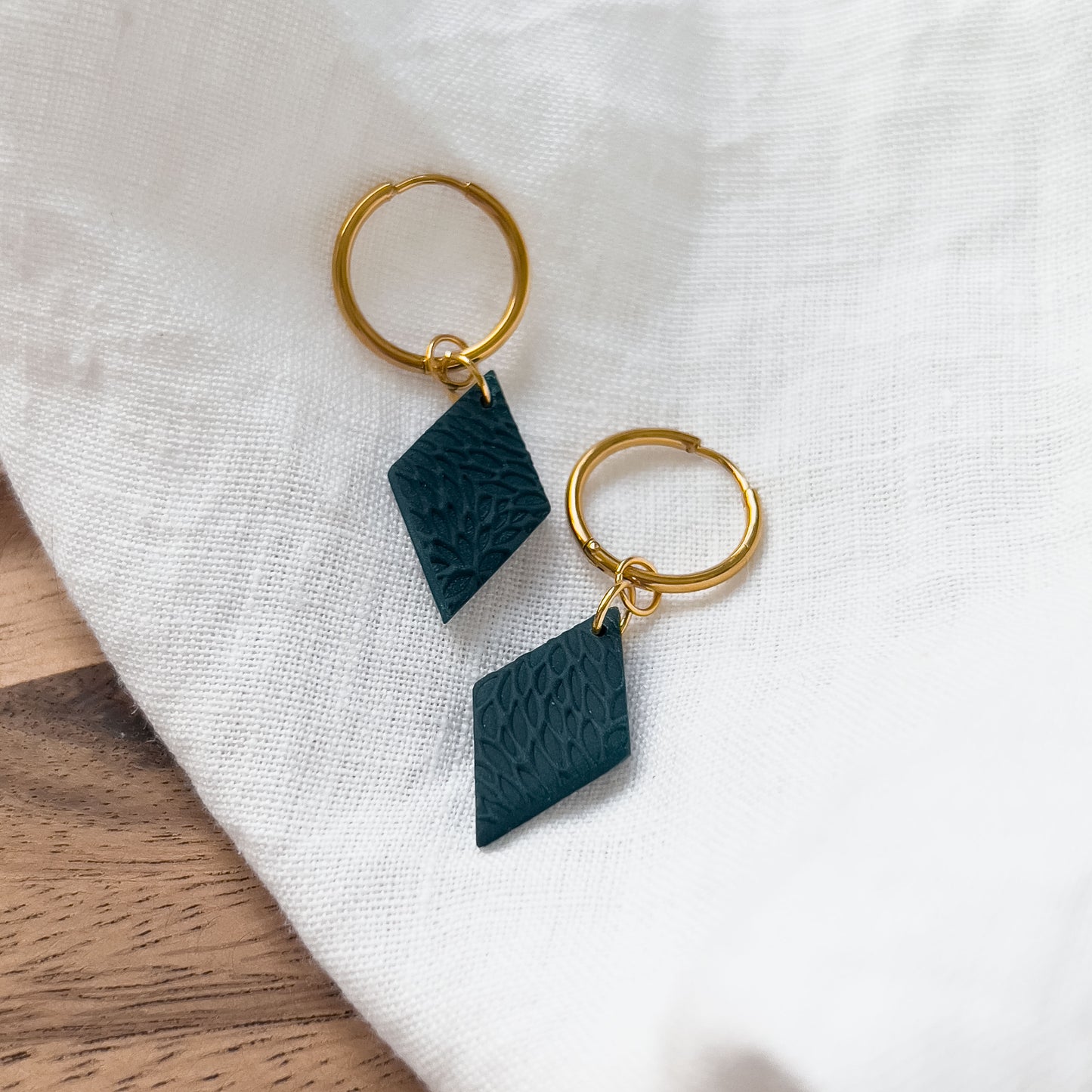 Base Col ✦ LIV Hoop Earrings