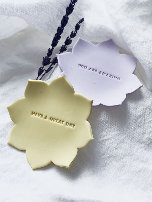 Col K ✦ Pastellfarbene Schmuckschale mit Spruch