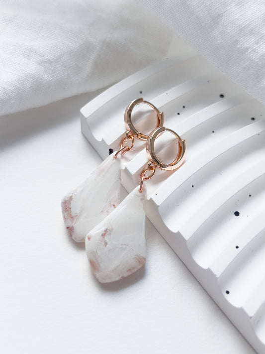 Bridal ✦ Roségolden-marmorierte Creolen