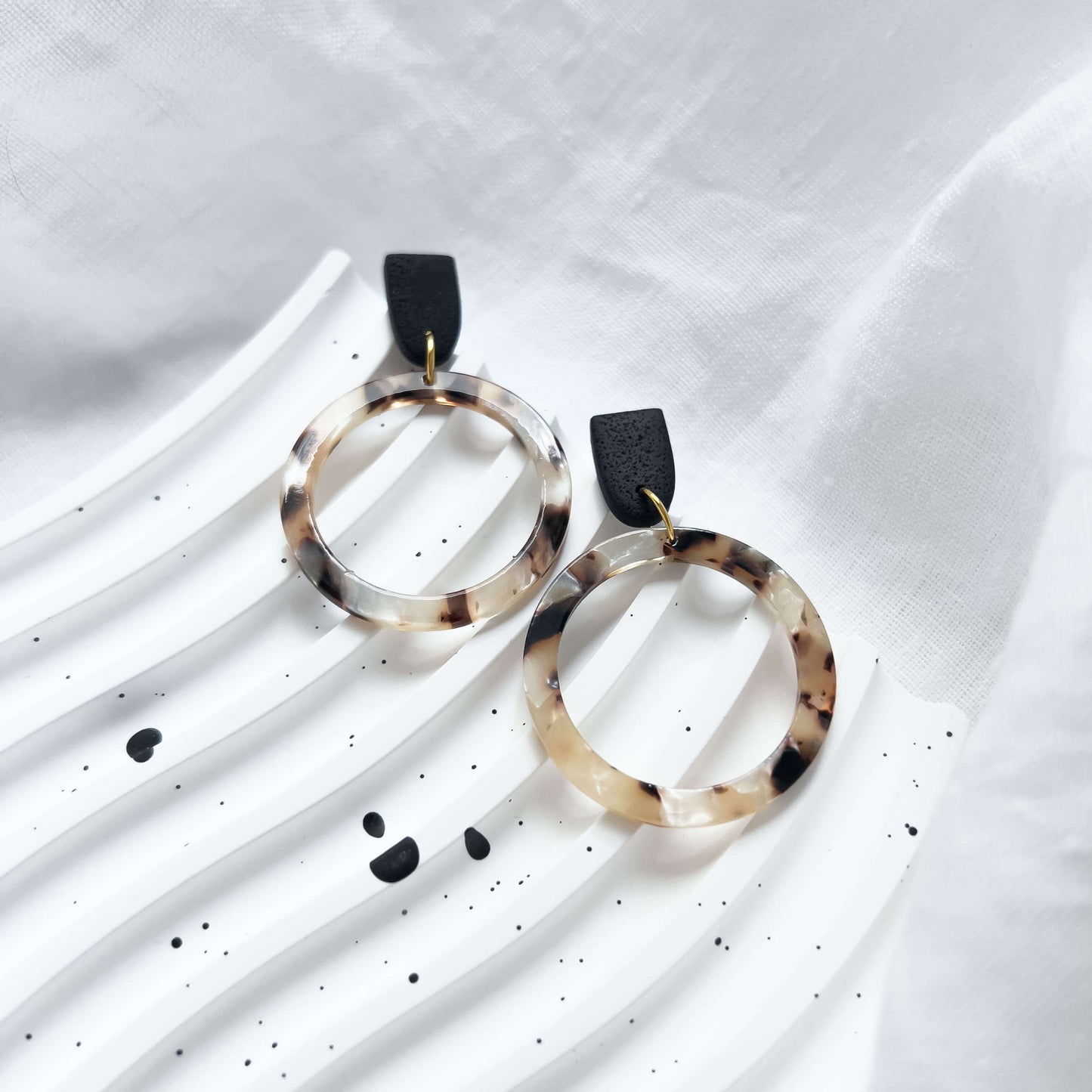 Base Col ✦ AMBER Earrings Round