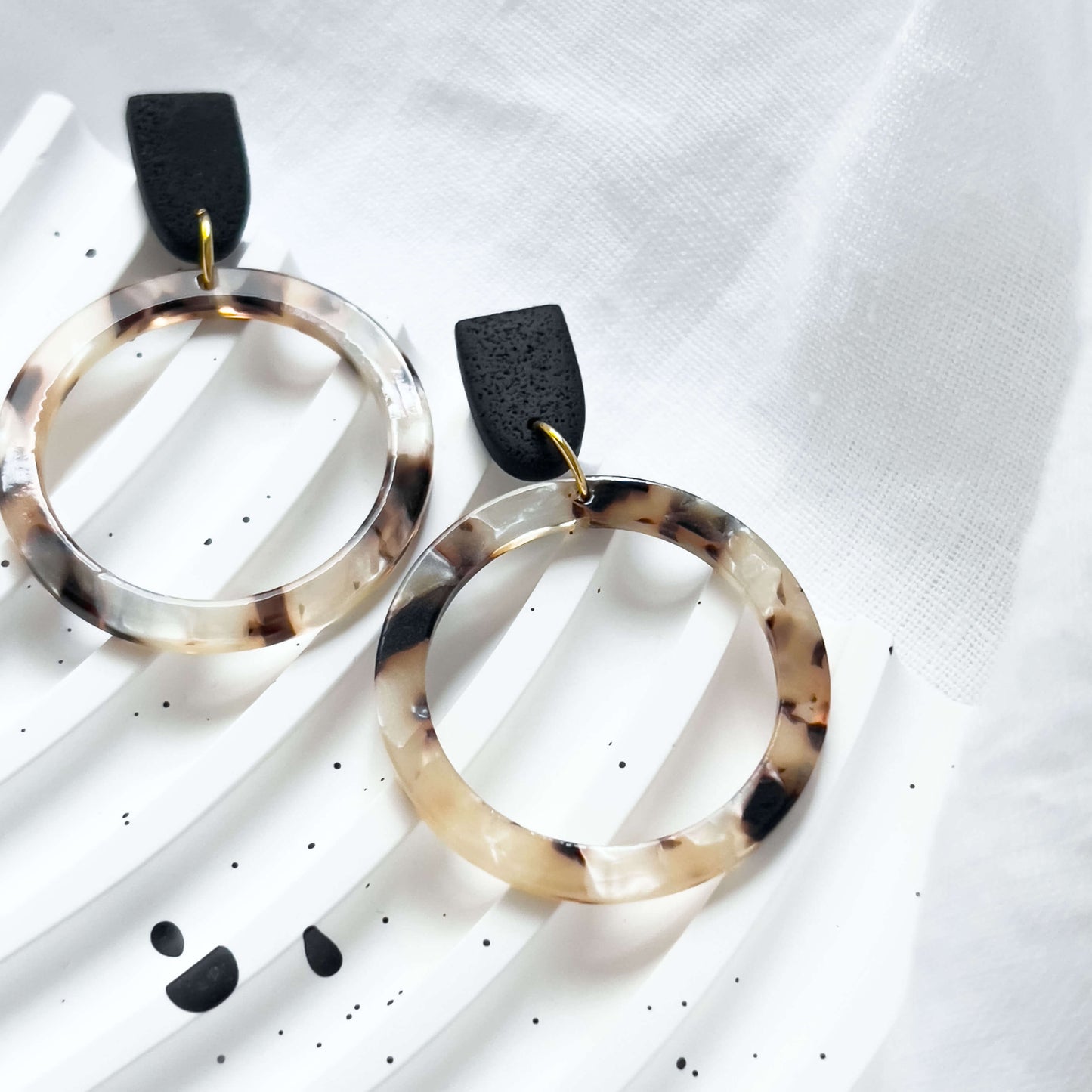 Base Col ✦ AMBER Earrings Round
