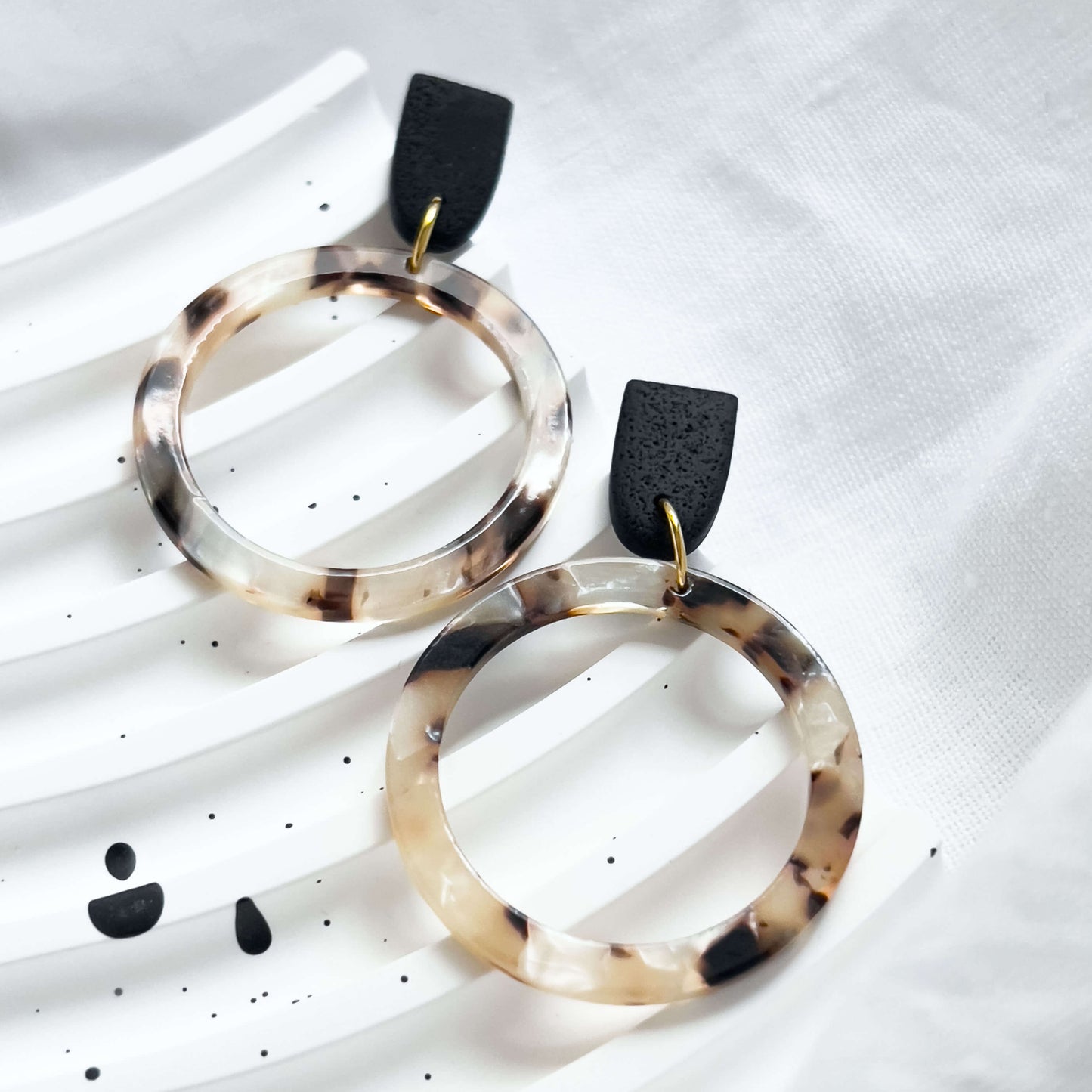 Base Col ✦ AMBER Earrings Round