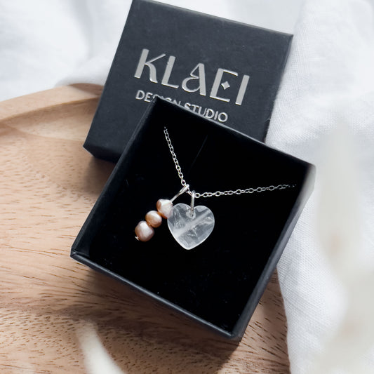 Col T ✦ Heart & Pearl Necklace