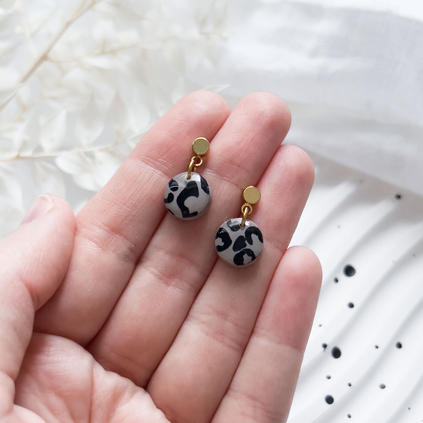 Base Col ✦ LEO Earrings Mini