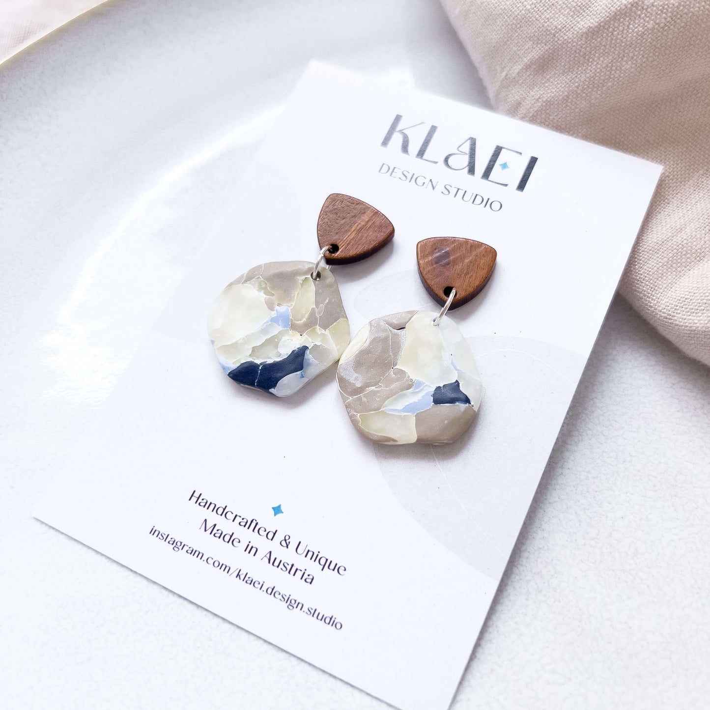 Col Z ✦ Round Stone Earrings