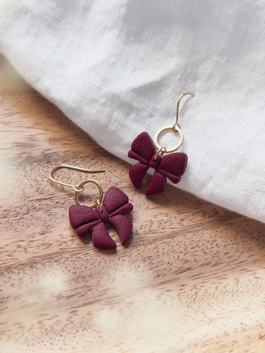 Col R ✦ Bordeauxrote Schleifchen Ohrringe