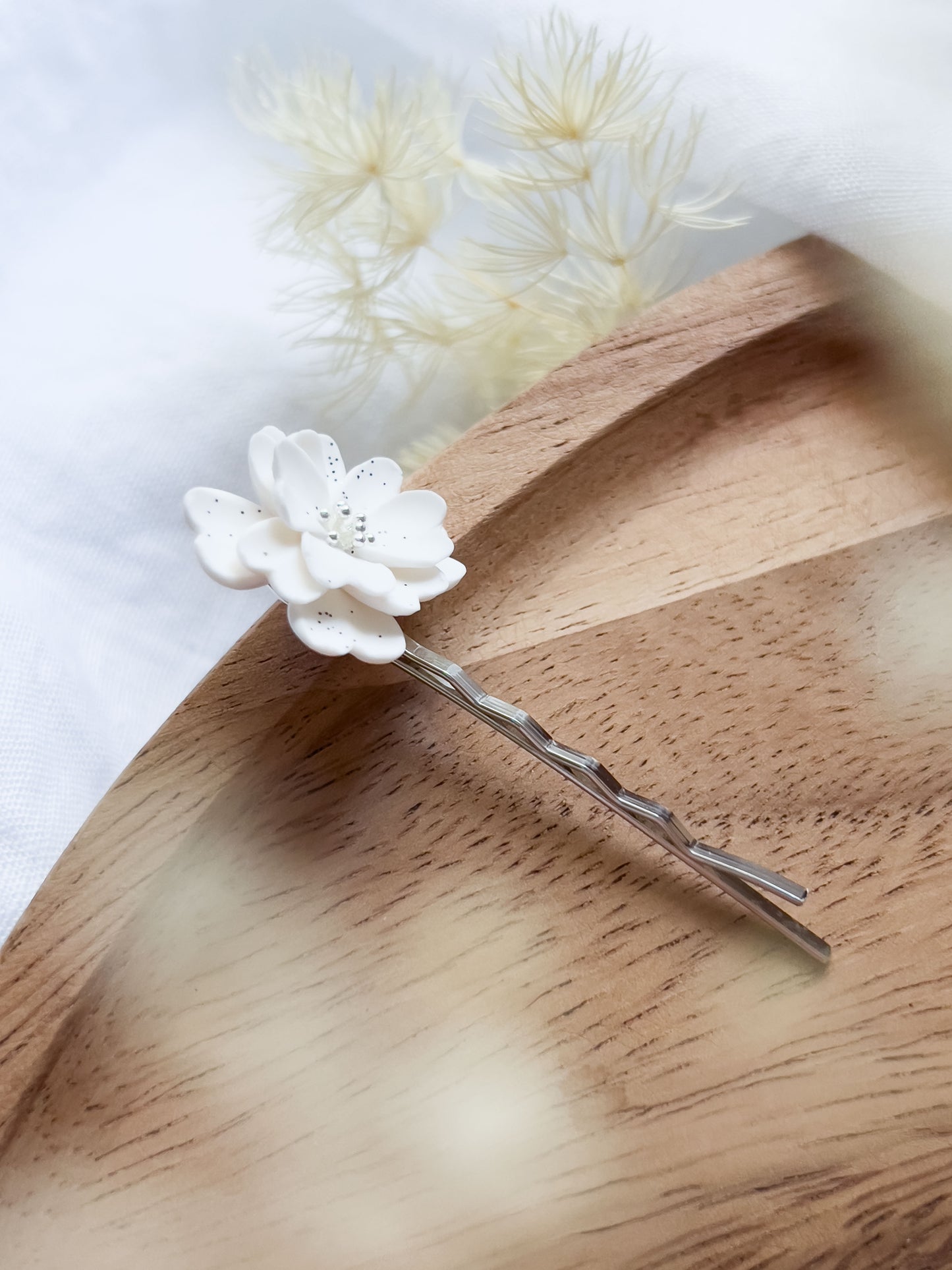 Base Col ✦ HANA Hair Clip