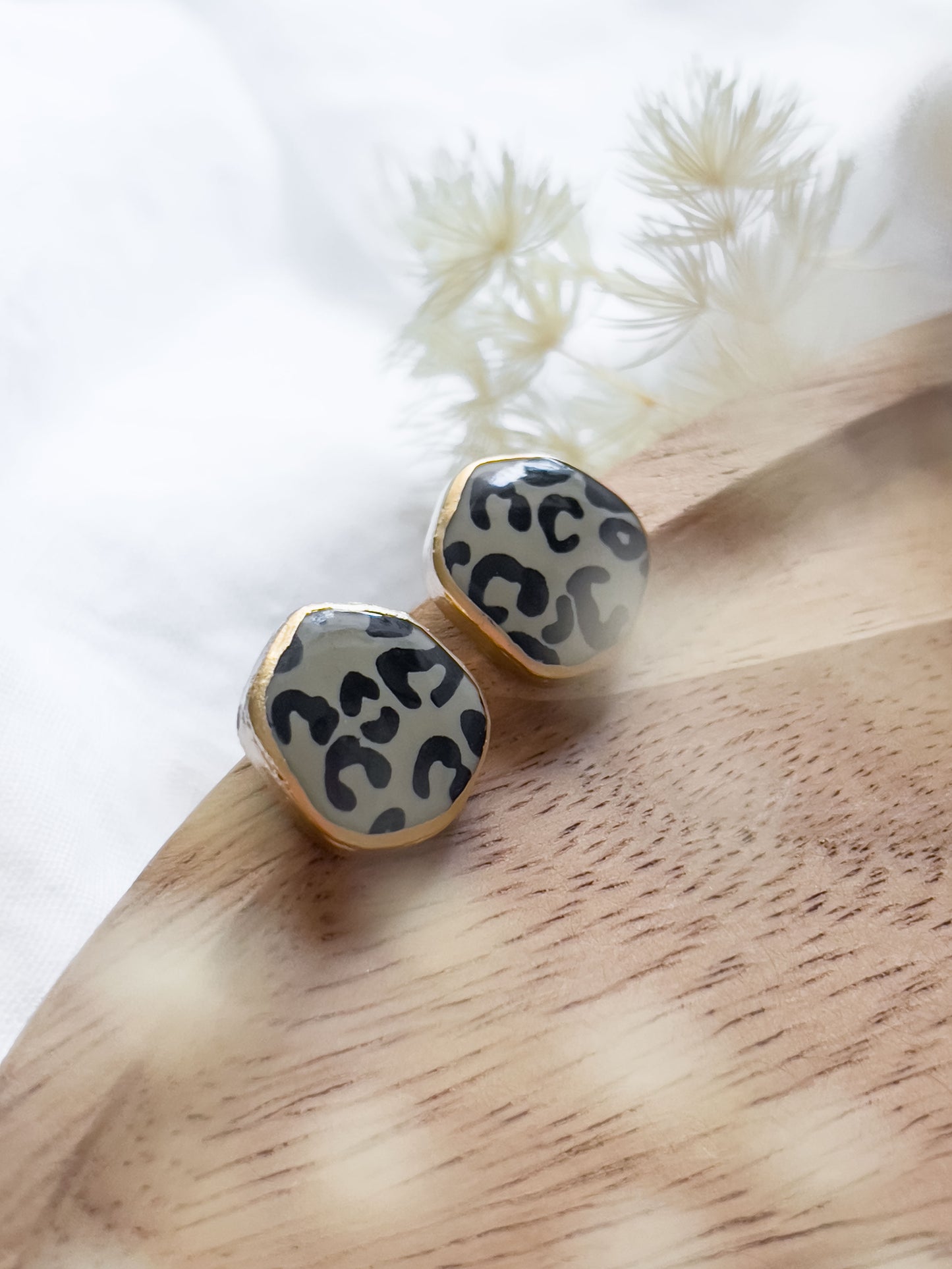 Base Col ✦ LEO Statement Earstuds