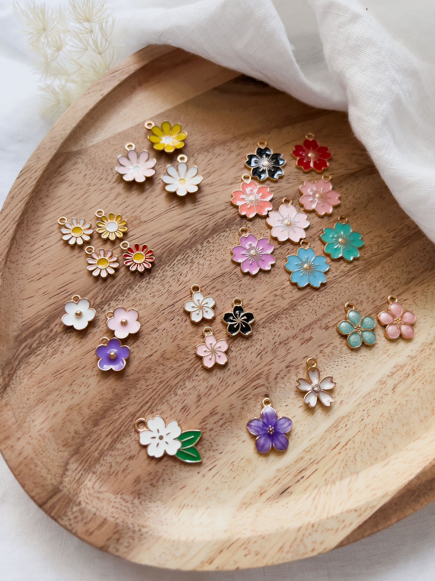 Base Col ✦ MIX&MATCH Enamel Flower Pendants