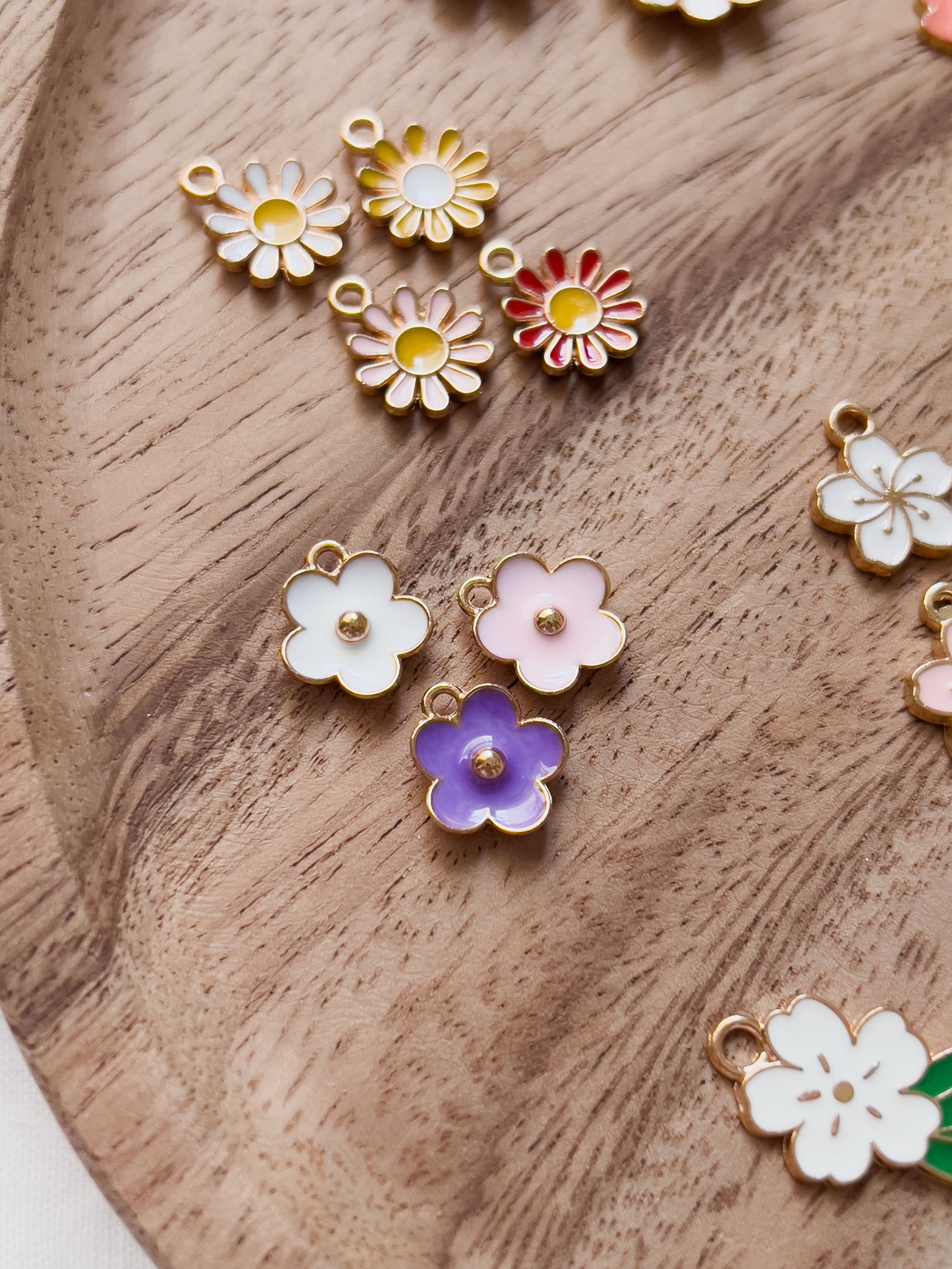 Base Col ✦ MIX&MATCH Enamel Flower Pendants