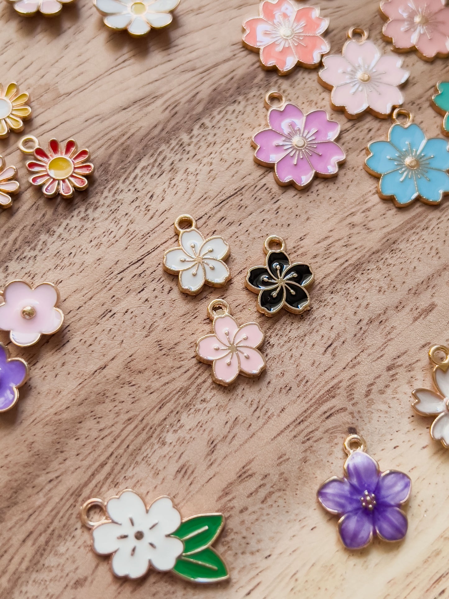 Base Col ✦ MIX&MATCH Enamel Flower Pendants
