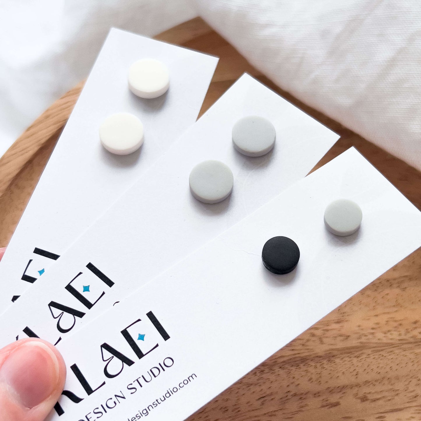 Base Col β¦ JO Earstud or Piercing