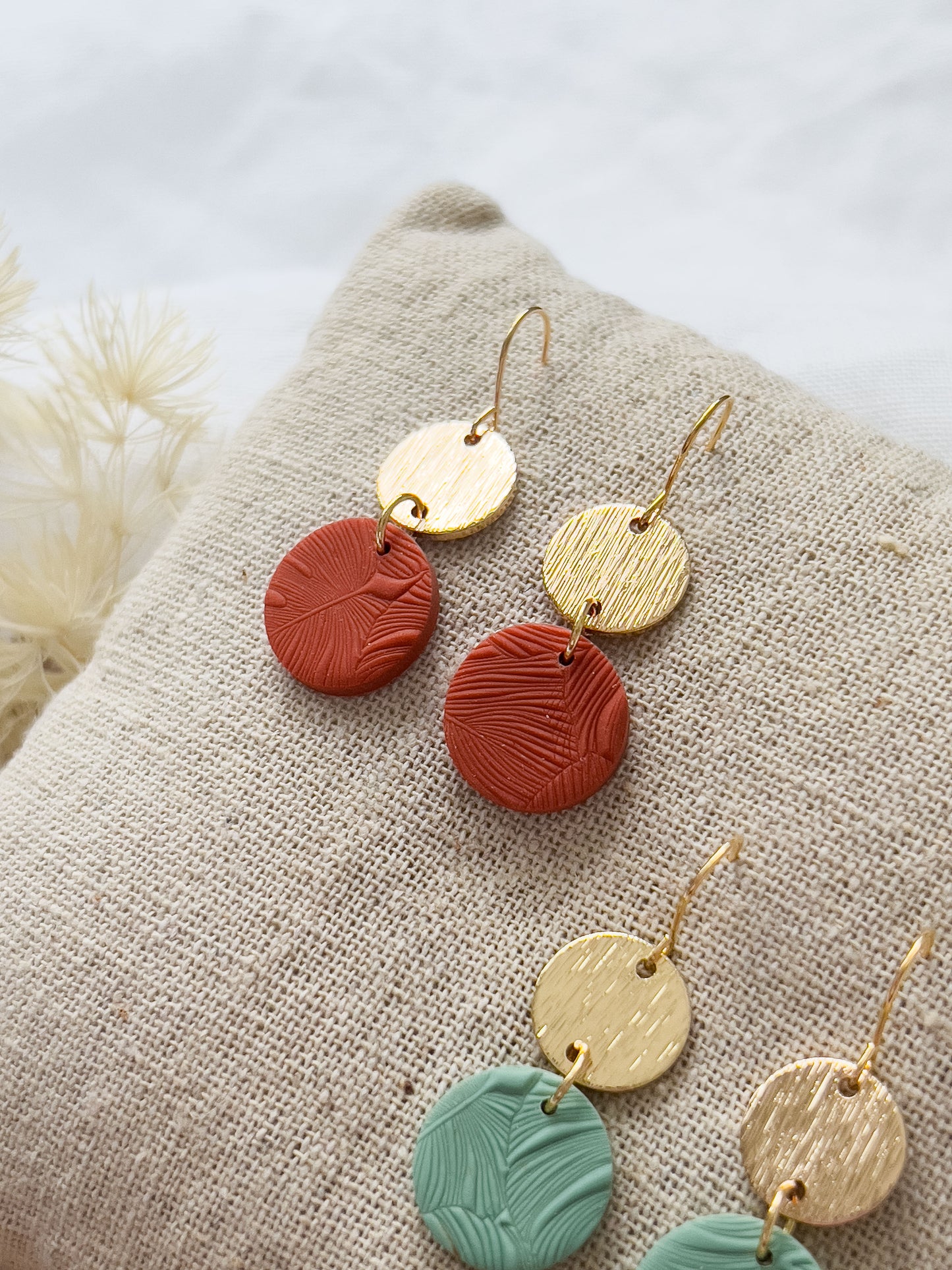 Workshop ✦ Design feather-light earrings from polymer clay ✨