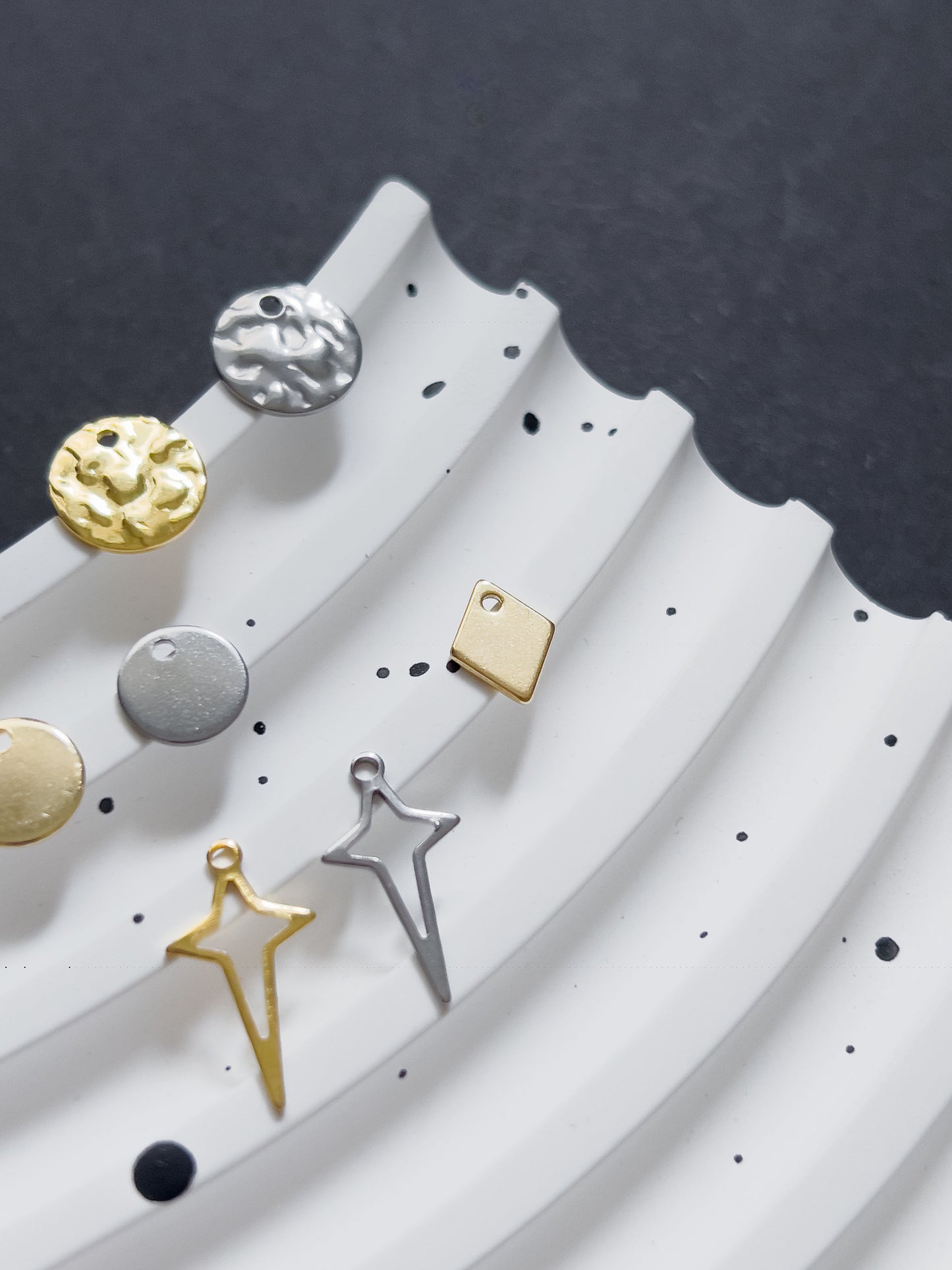 Base Col ✦ MIX&MATCH Silver Platelet Pendants