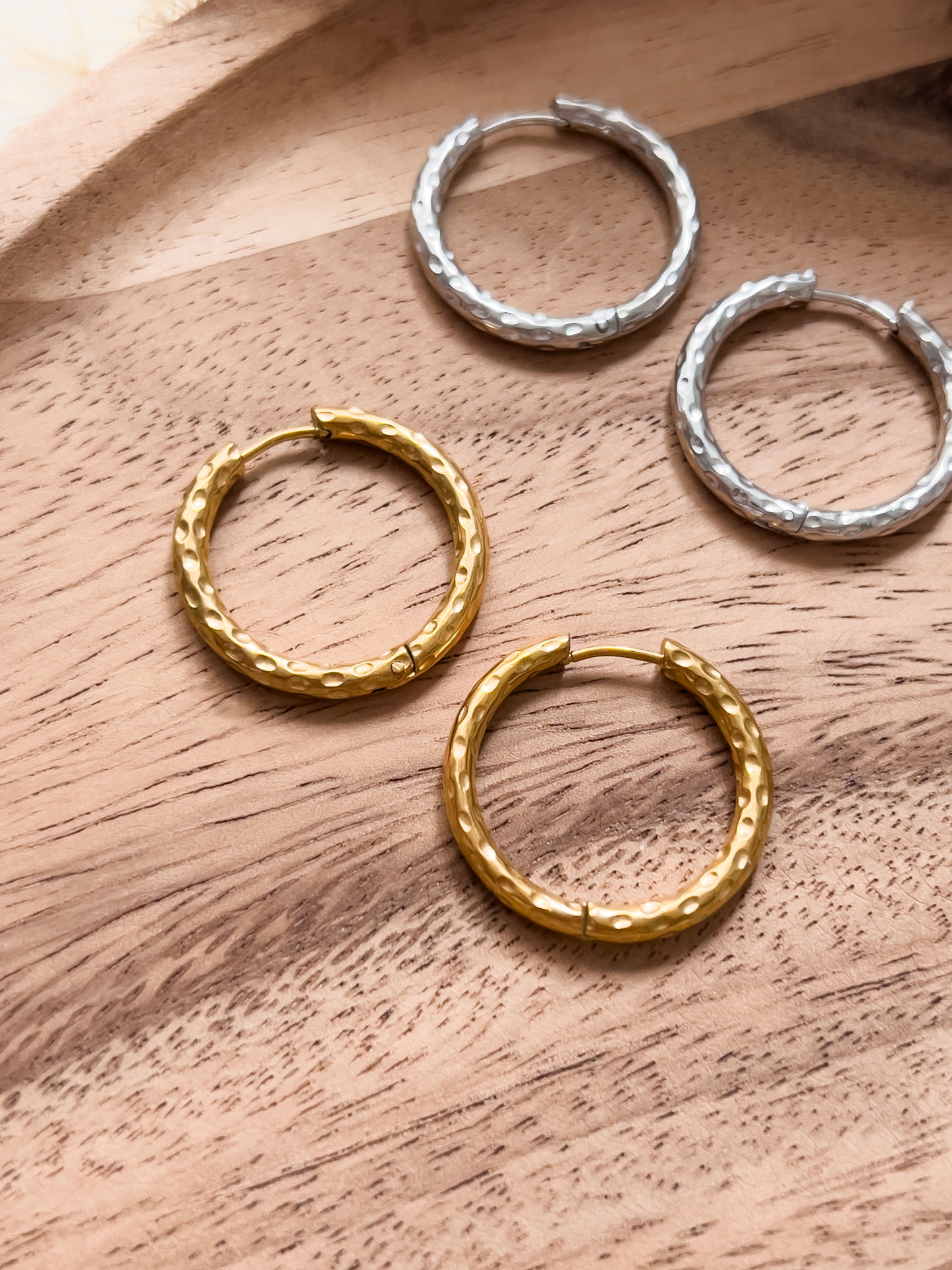 Base Col ✦ MIX&MATCH Small round hoop earrings