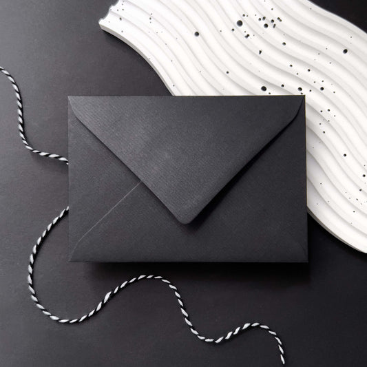 Briefumschlag, Kuvert | schwarz