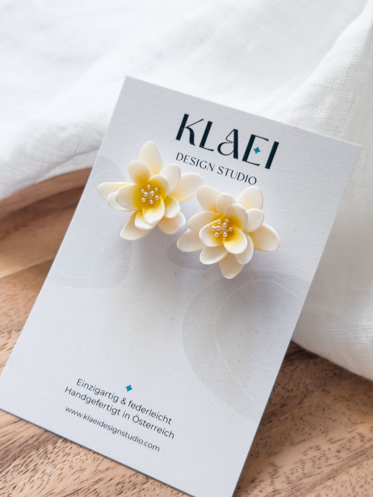 Base Col ✦ LILY Ohrstecker