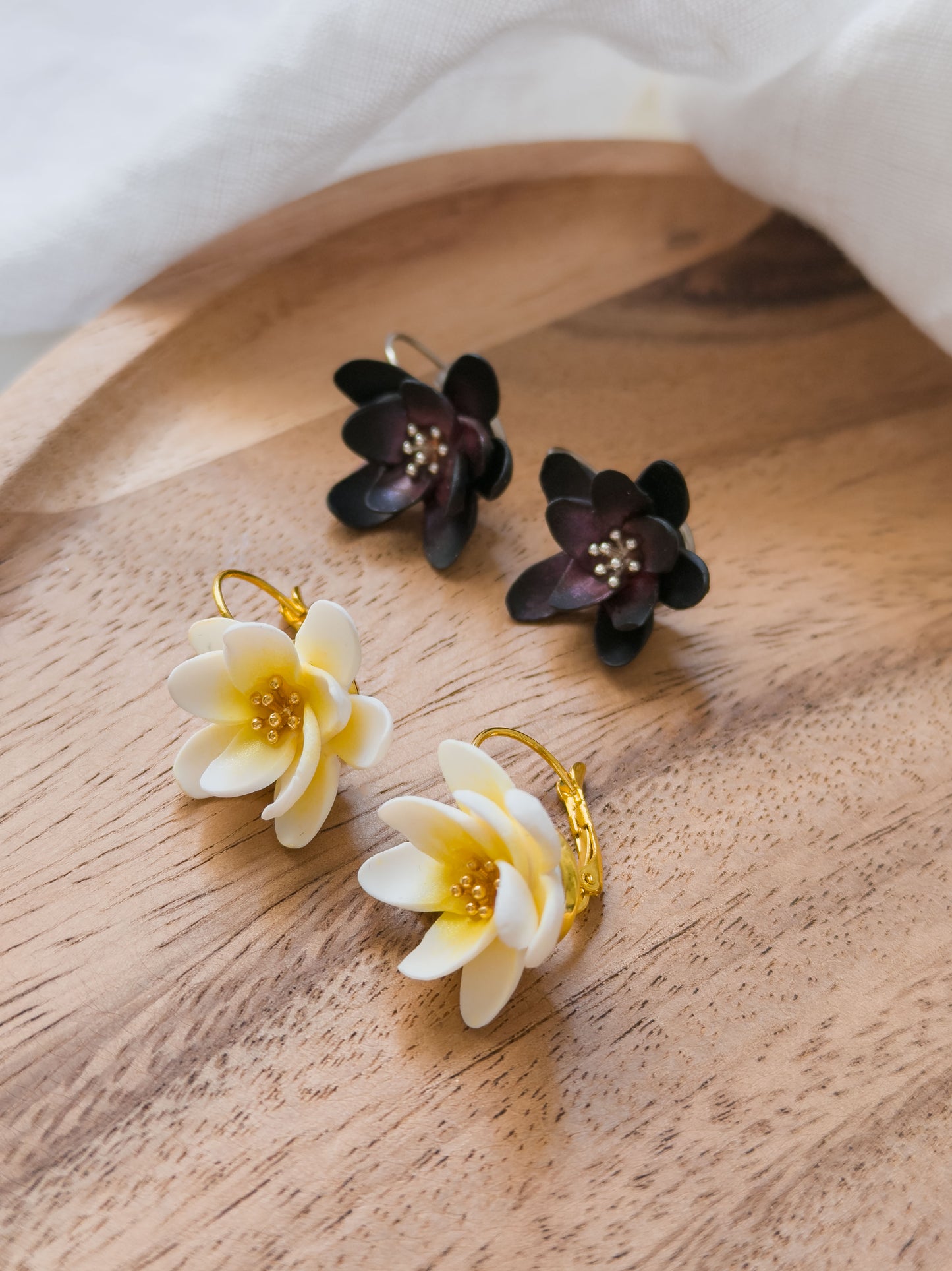 Base Col ✦ LILY kleine Ohrhänger