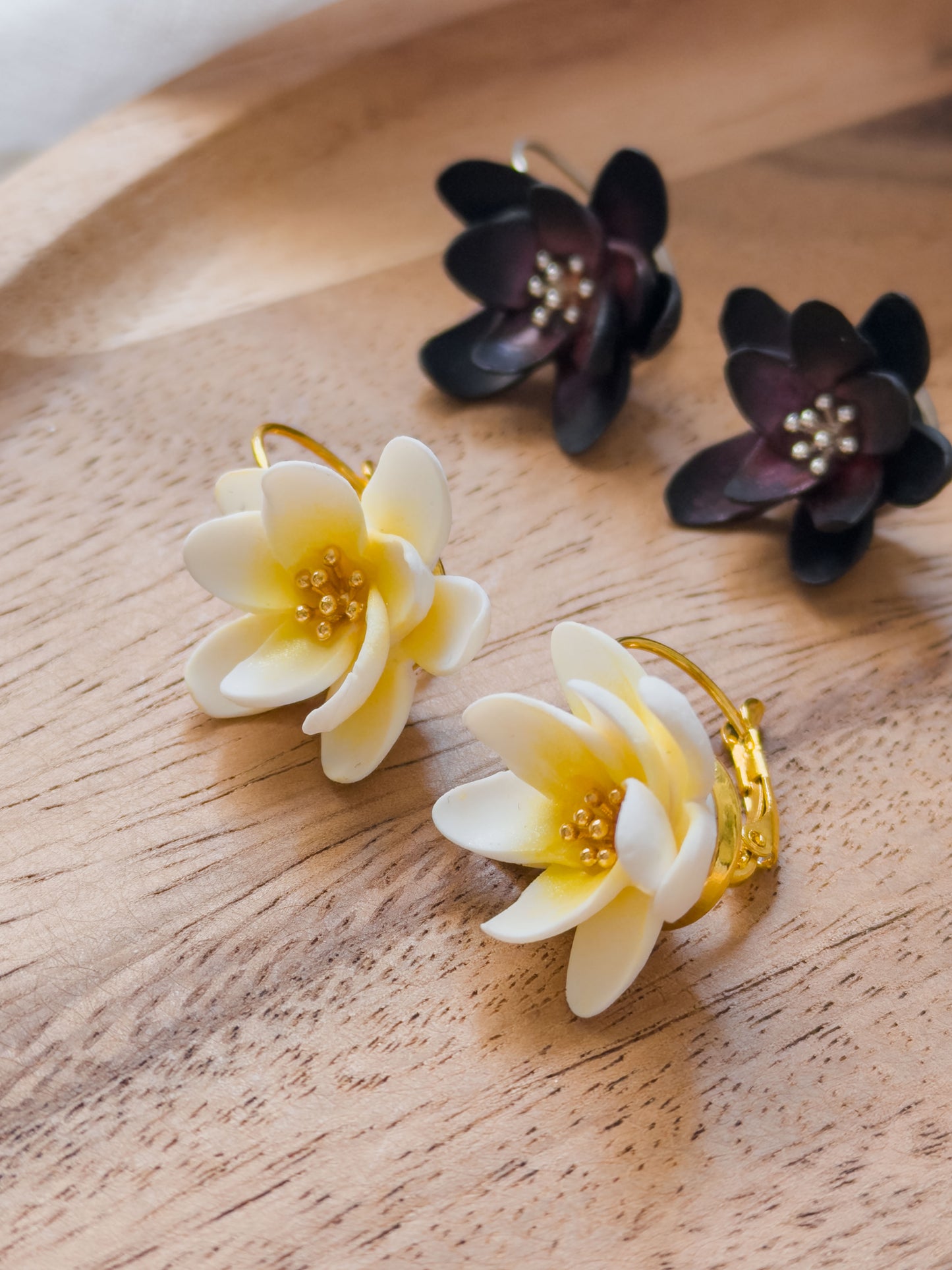 Base Col ✦ LILY kleine Ohrhänger