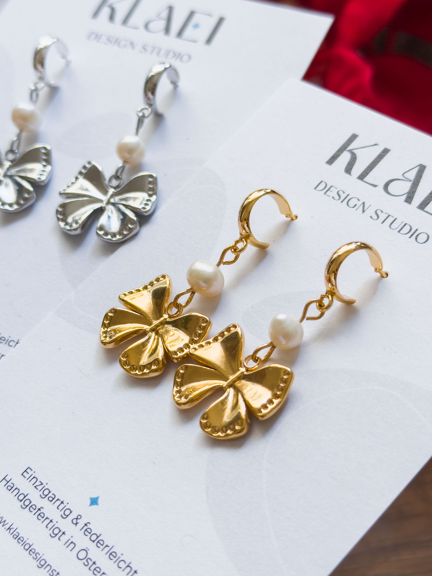 Col A ✦ Schleifchen Perlen Huggie Ohrringe