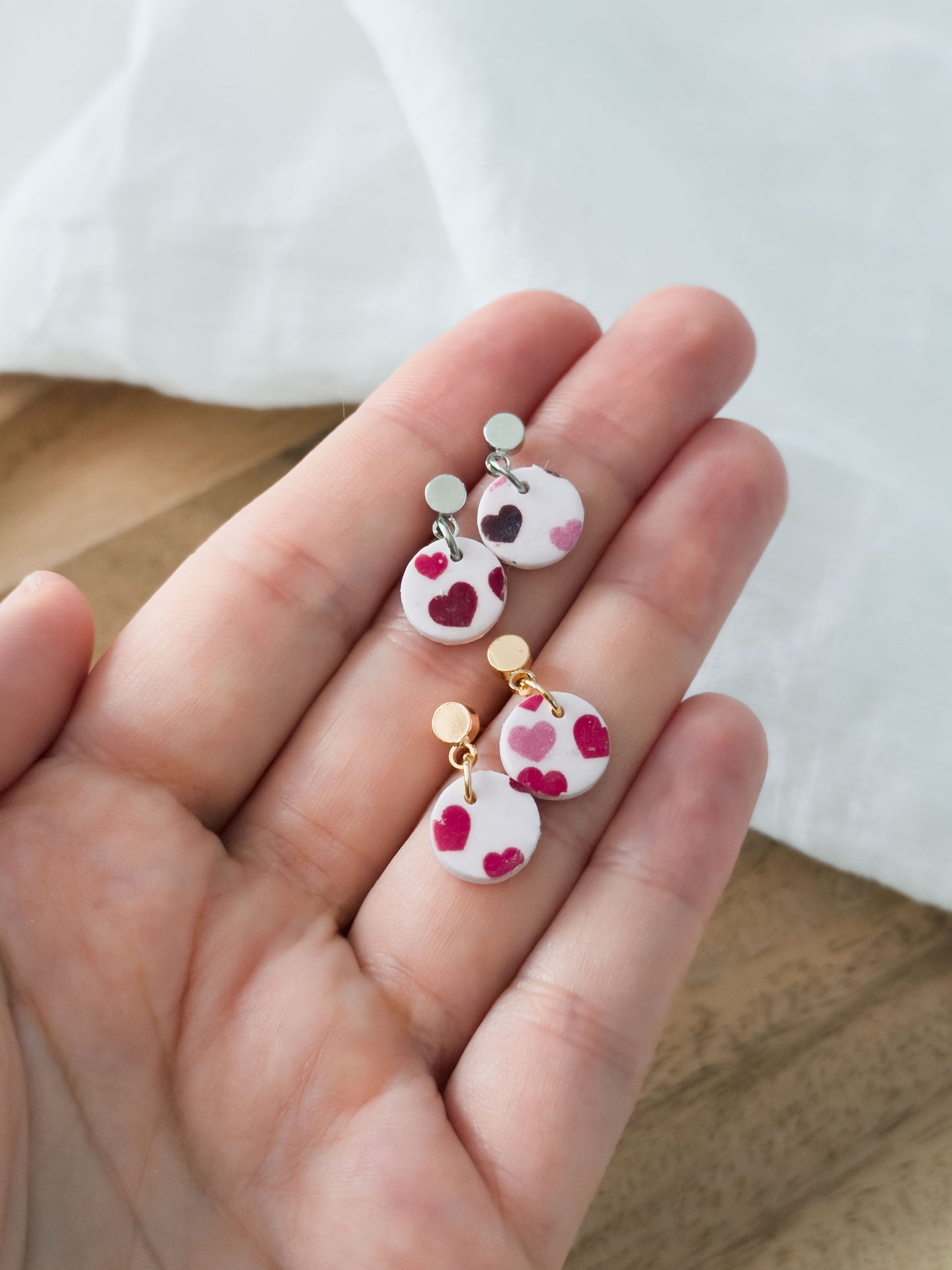 Love Notes Col ✦ Herzi ZOË Ohrringe