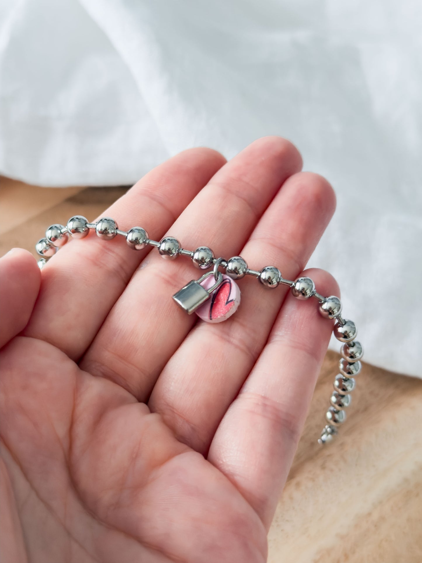 Love Notes Col ✦ Herzi Armband